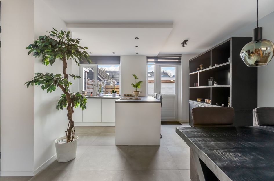 Van Vollenhovenstraat 10