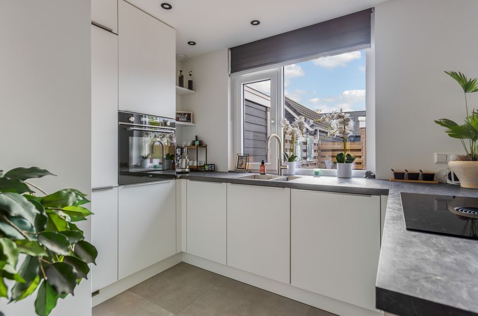 Van Vollenhovenstraat 10