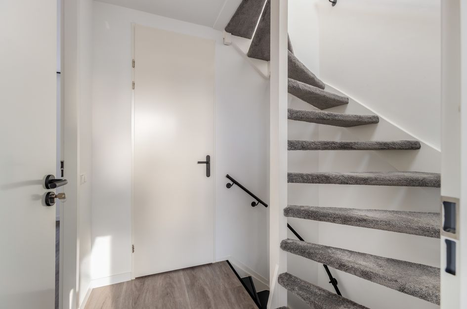 Van Vollenhovenstraat 10