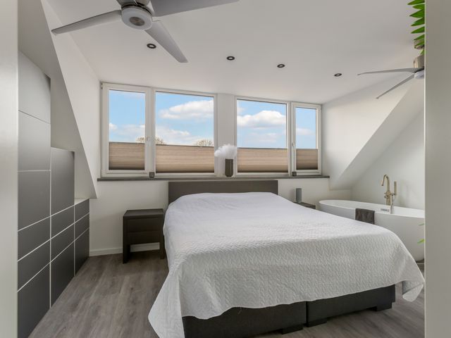 Van Vollenhovenstraat 10, Piershil