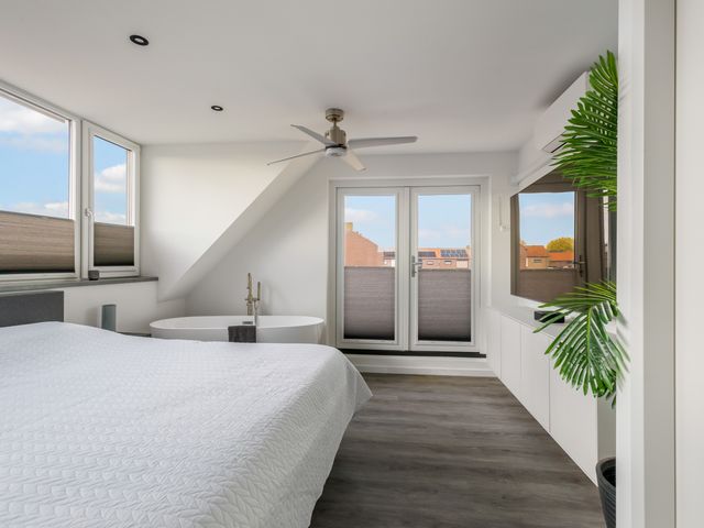 Van Vollenhovenstraat 10, Piershil