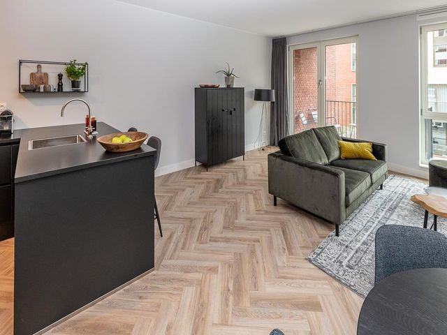 Memeleiland 8, Amsterdam