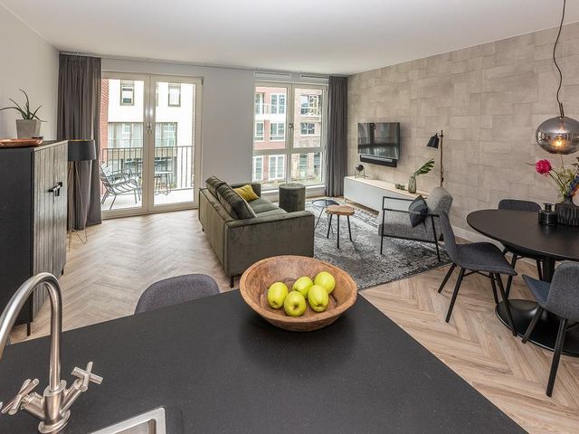 Memeleiland 8, Amsterdam