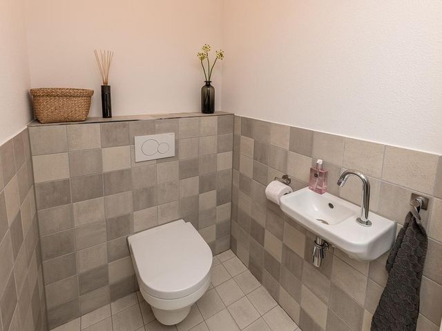 Memeleiland 8, Amsterdam