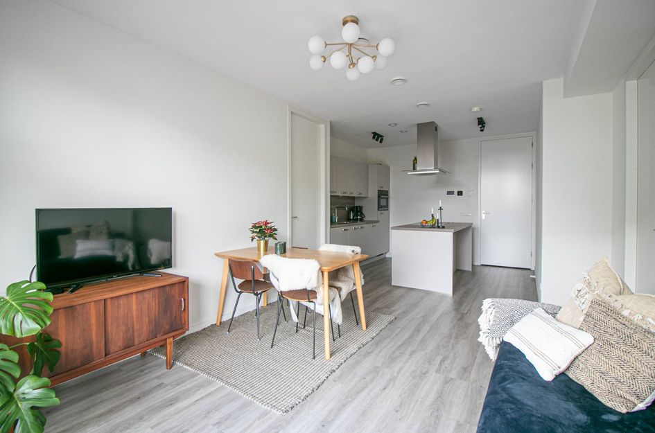 Oostenburgermiddenstraat 64