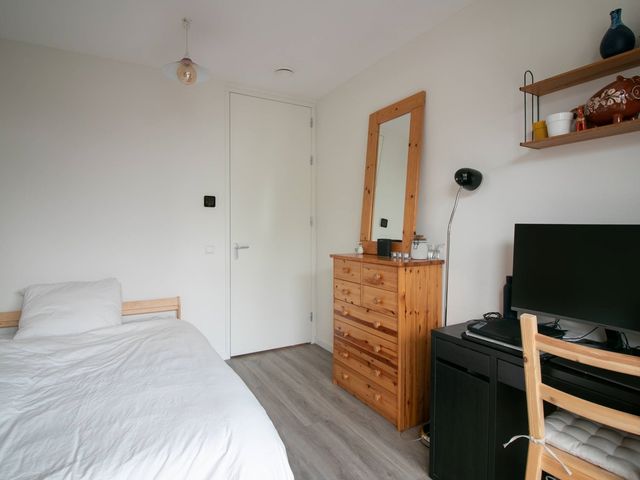 Oostenburgermiddenstraat 64, Amsterdam