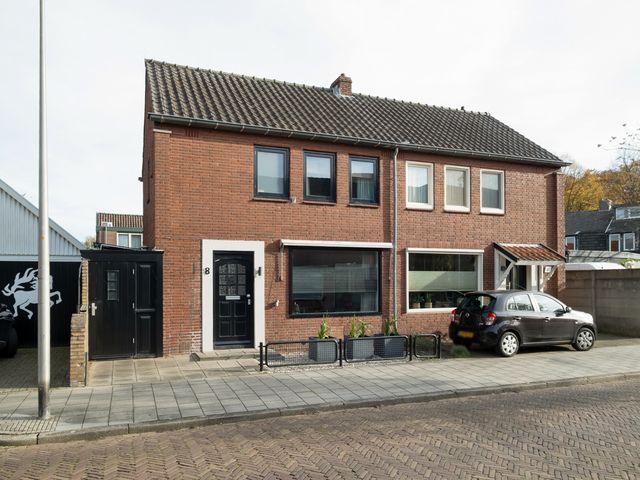 Kortenaerstraat 8, Hengelo