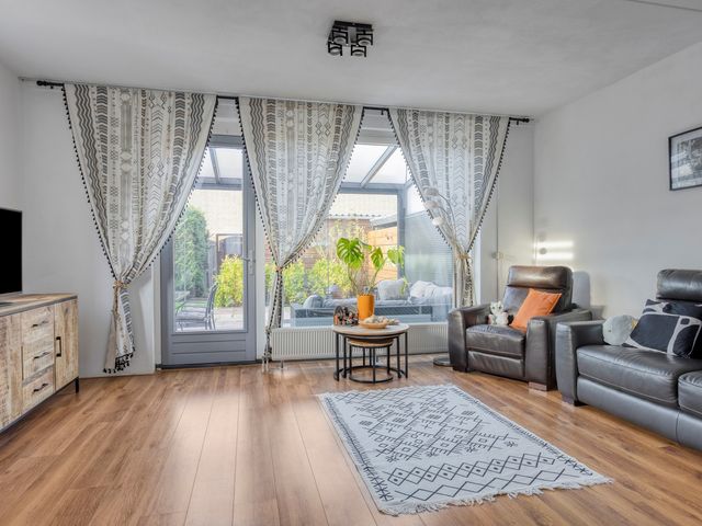 Stormerdijk 40, Rotterdam