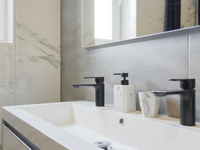 Veenbesstraat 1, Amsterdam