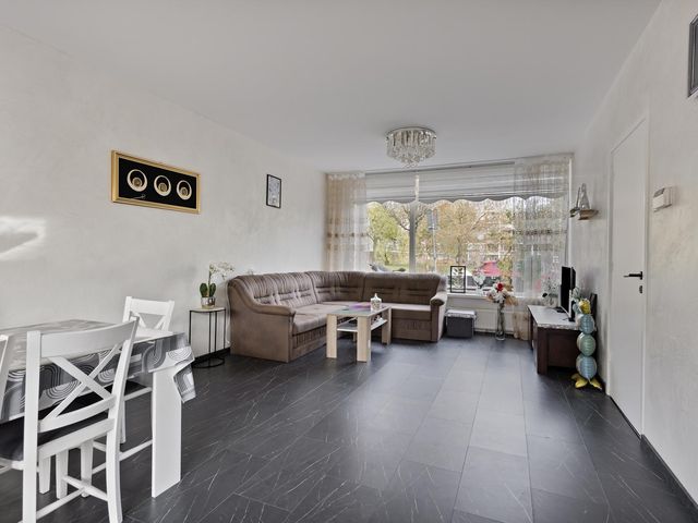 Zwanebloemkade 17, Zaandam