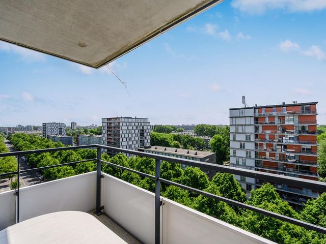 Osdorper Ban 736, Amsterdam