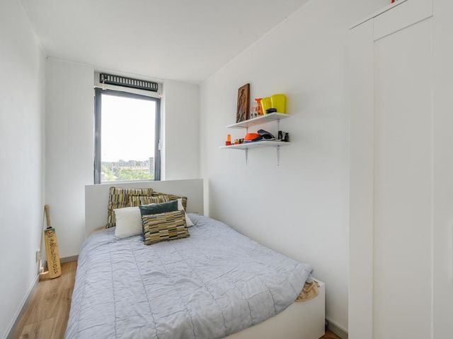 Osdorper Ban 736, Amsterdam