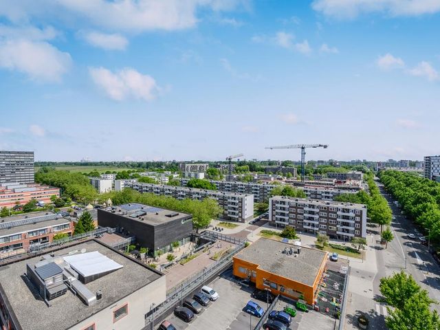 Osdorper Ban 736, Amsterdam