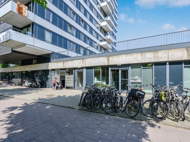 Osdorper Ban 736, Amsterdam