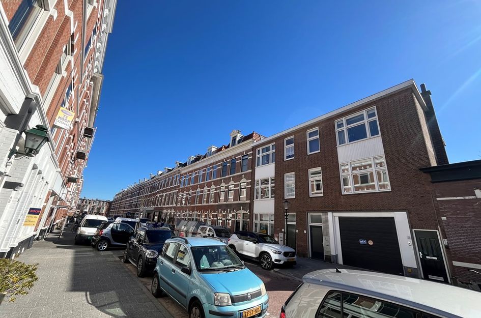 Rijklof van Goensstraat 3B