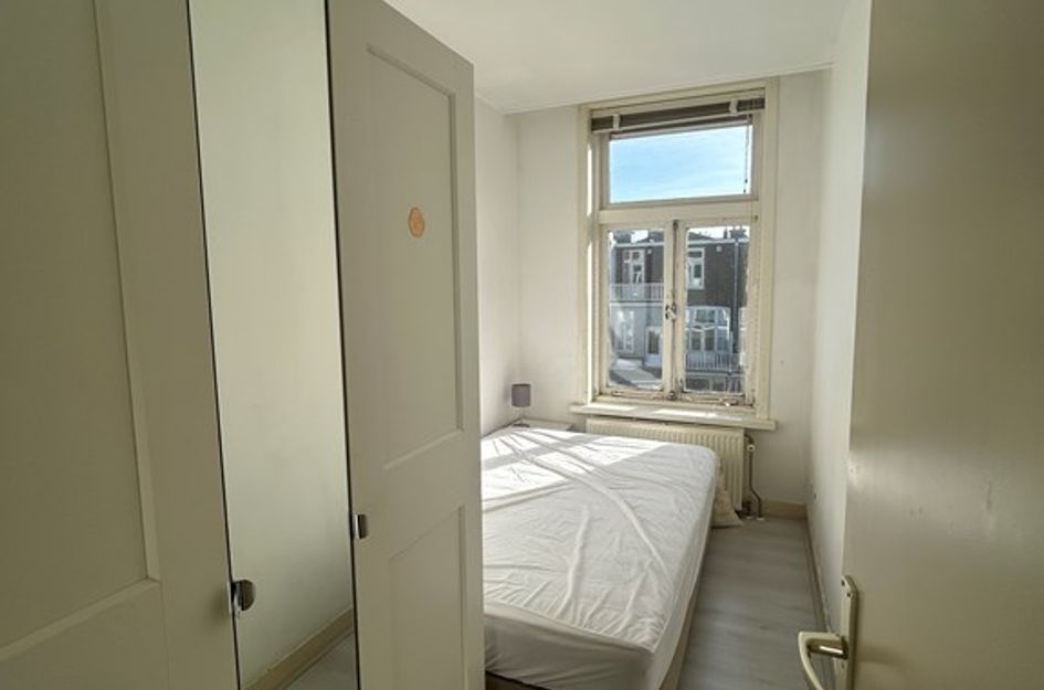 Rijklof van Goensstraat 3B