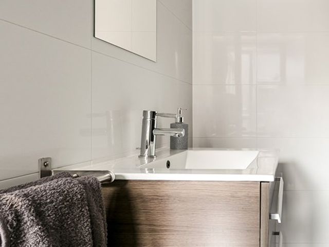 Barbarahof 20a, Born