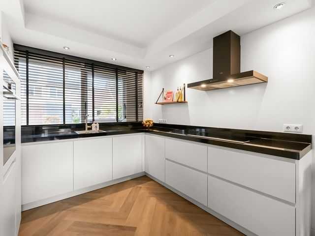 De Pollen 107, Uitgeest