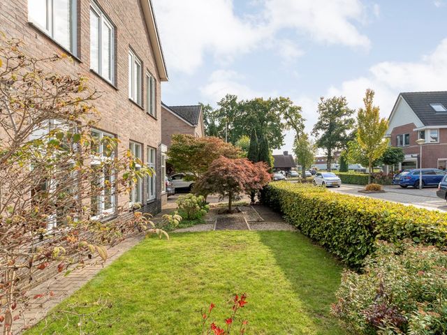 Van Laarstraat 6, Hardenberg