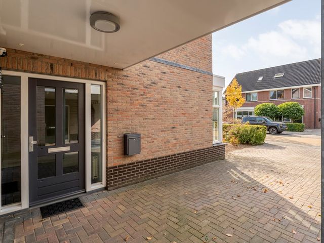 Van Laarstraat 6, Hardenberg