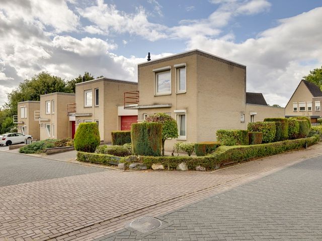 Bloemwilg 2, Brunssum