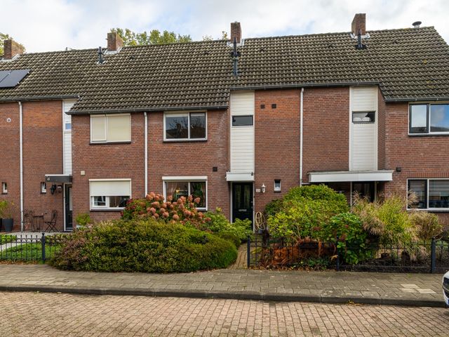 Kamille 23, Sprang-Capelle