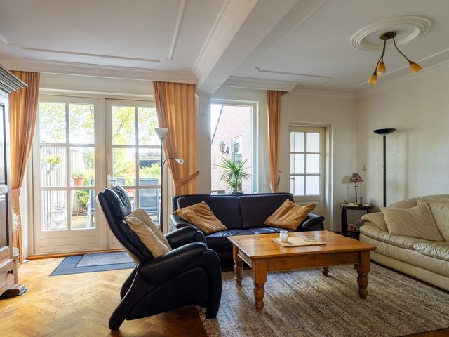 Kamille 23, Sprang-Capelle