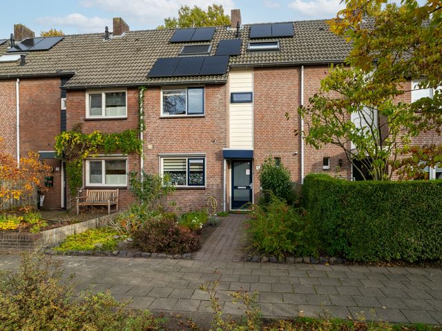 Kamille 15, Sprang-Capelle