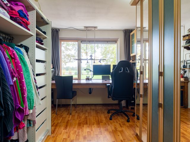 Kamille 15, Sprang-Capelle