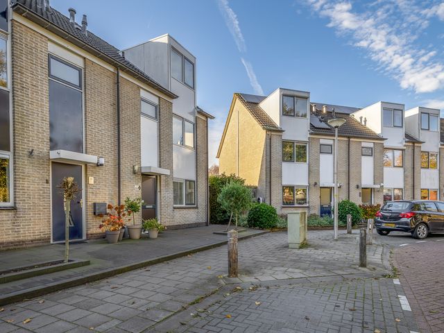 Joke Smithoeve 40, Waddinxveen