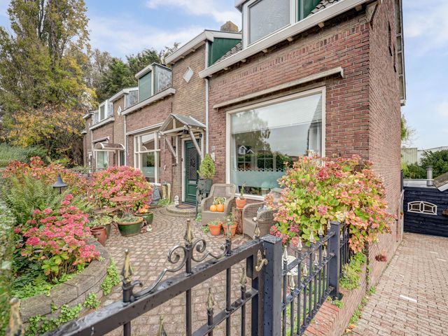 Reijerwaardseweg 62, Barendrecht