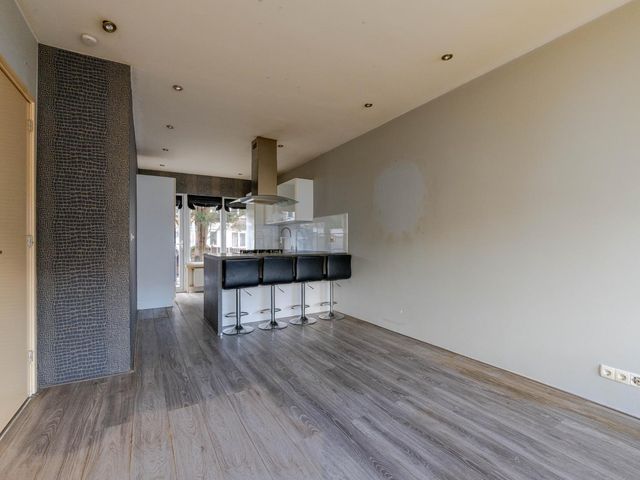 Dorpsweg 166A, Rotterdam