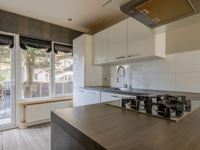 Dorpsweg 166A, Rotterdam