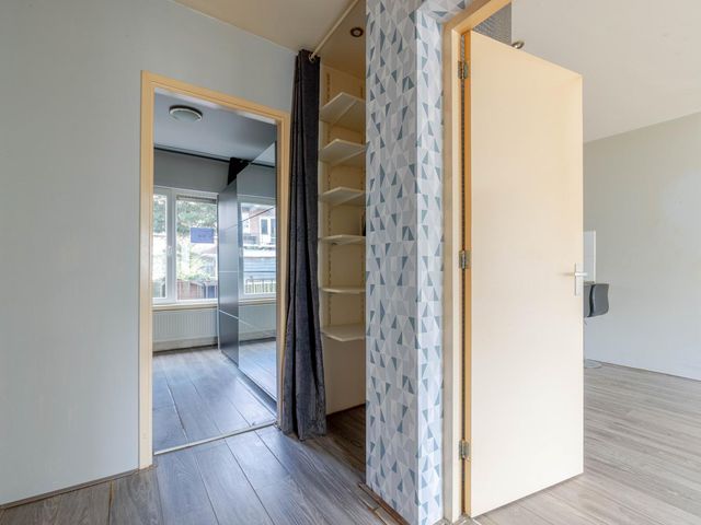 Dorpsweg 166A, Rotterdam