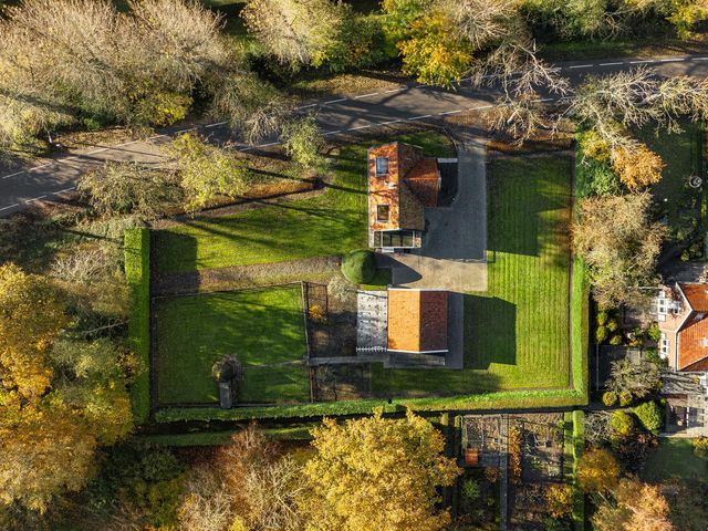 Donkereweg 11, Noordgouwe