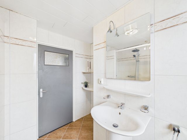 Marijkestraat 11, Hoek