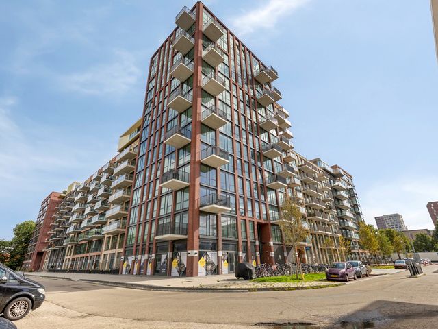 Perzikweg 116, Leiden