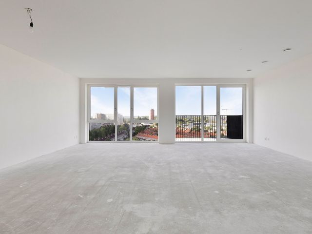 Perzikweg 116, Leiden