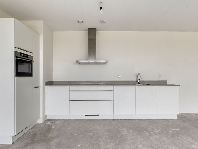 Perzikweg 116, Leiden