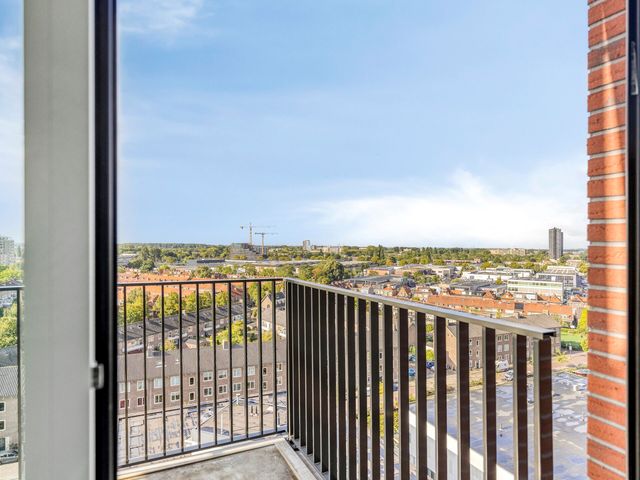 Perzikweg 116, Leiden