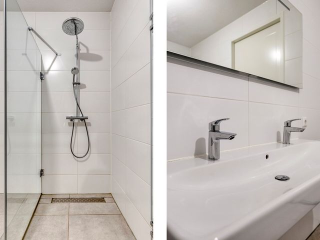 Perzikweg 116, Leiden