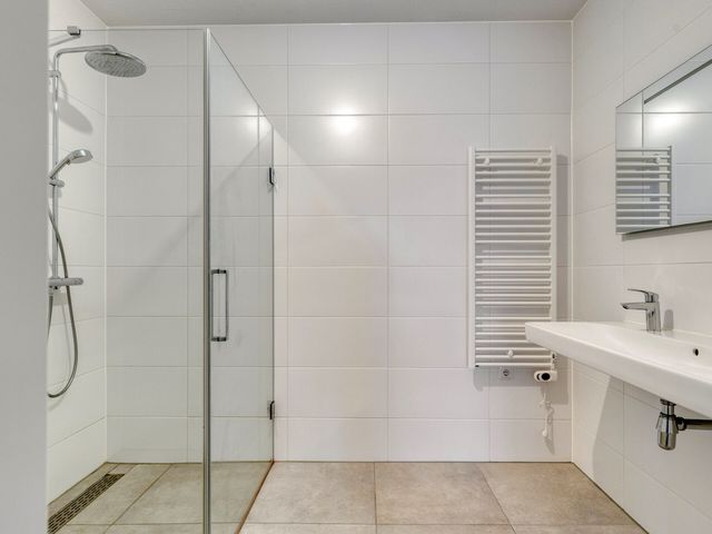 Perzikweg 116, Leiden