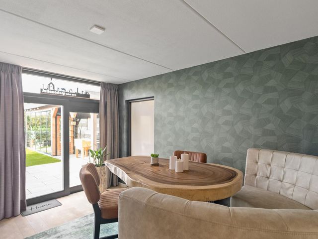 Boterzwin 1306, Julianadorp