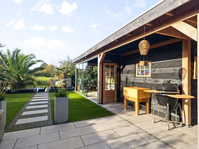 Boterzwin 1306, Julianadorp