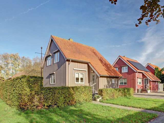 Koning Haakonstraat 2, Moerdijk