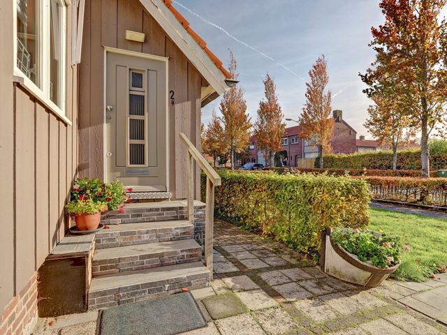 Koning Haakonstraat 2, Moerdijk