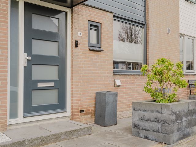 P. Hellendaalstraat 14, Spijkenisse