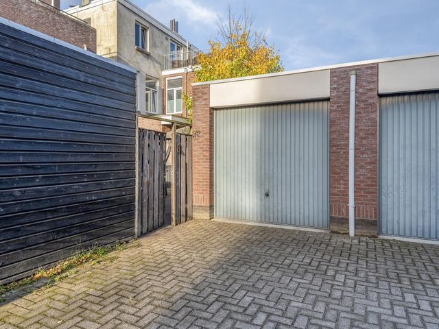 Heuvelstraat 37, Breda