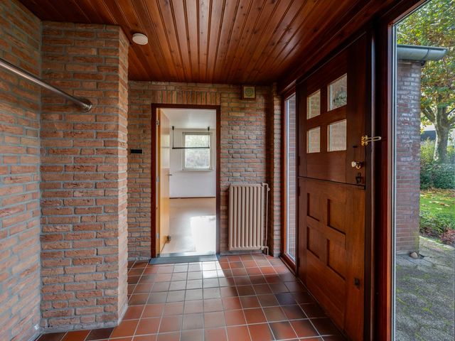 Hertenlaan 19, Hoeven