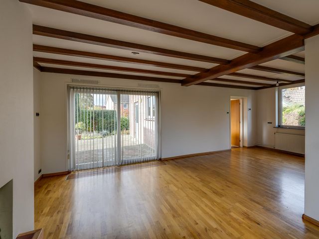 Hertenlaan 19, Hoeven